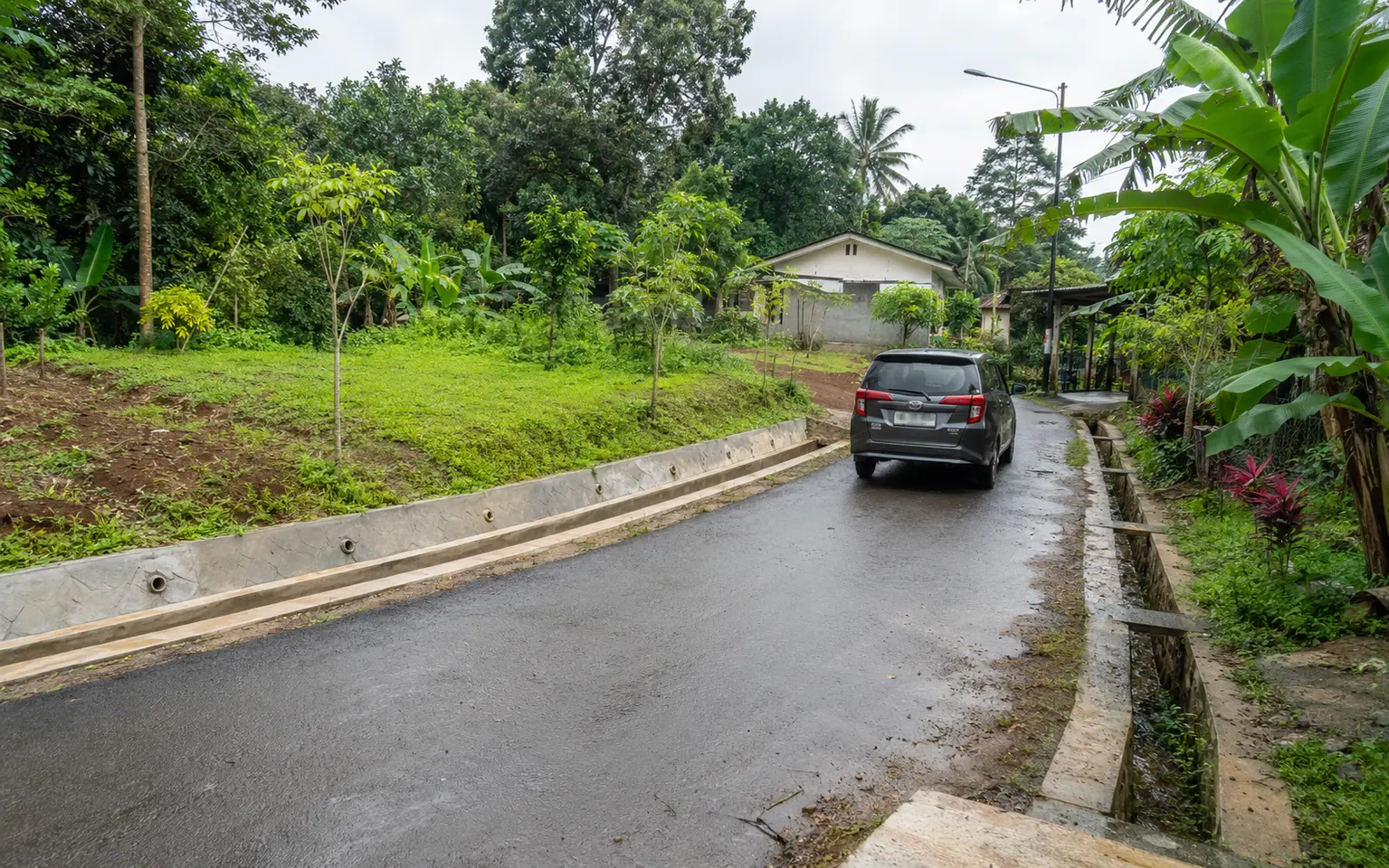 Akses Jalan Kavling: Menilai Kenyamanan dan Potensinya